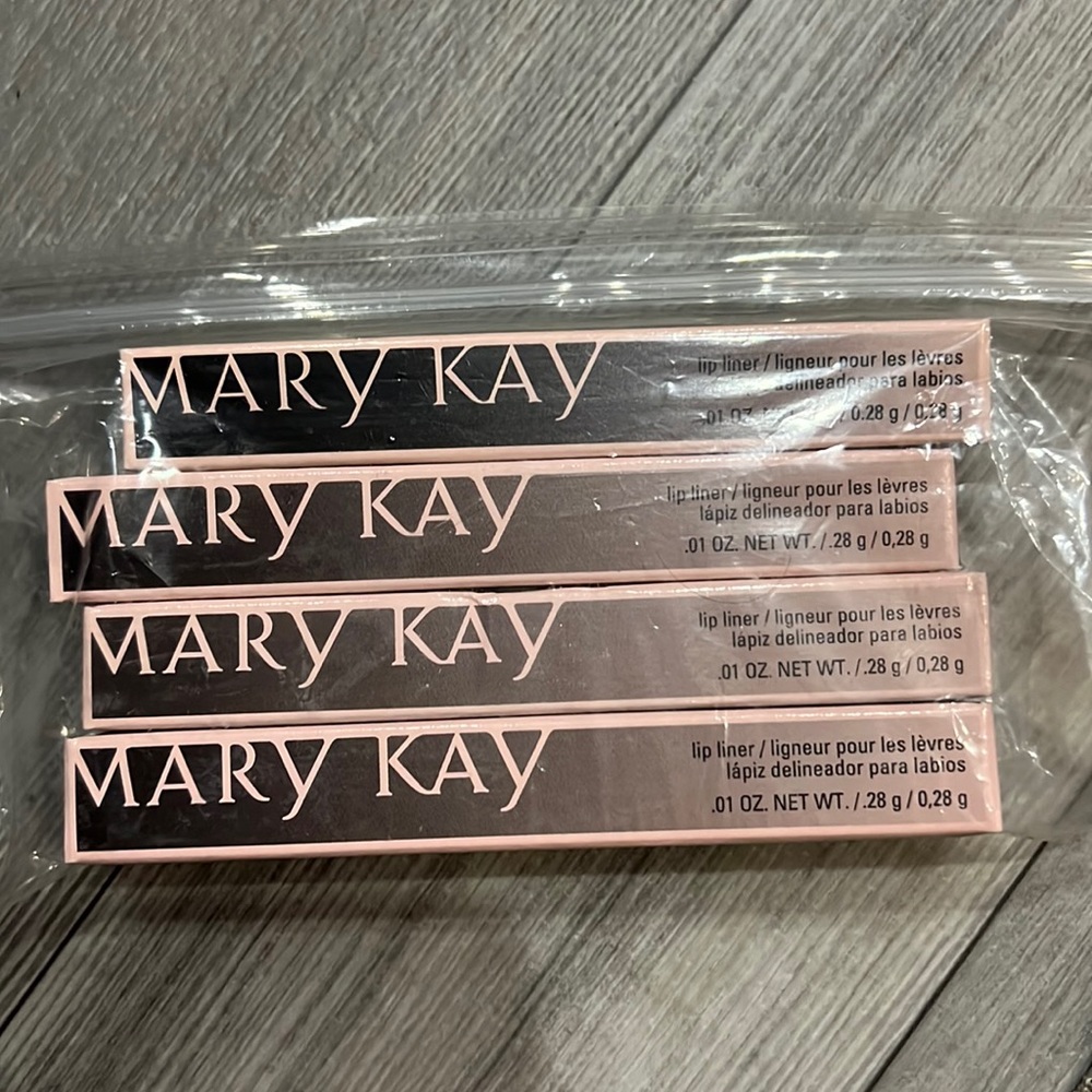 Mary Kay neutral lipliner 4 pack